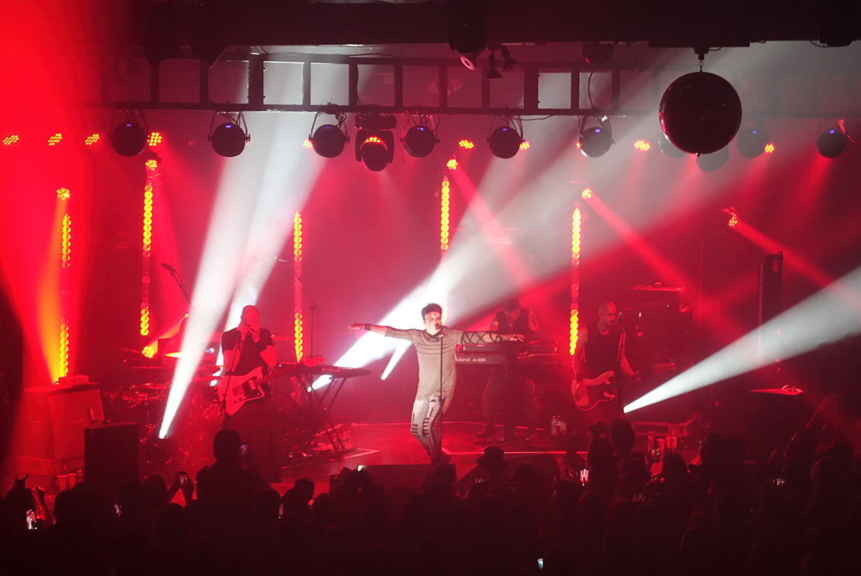 gary numan live at glass house august 31 2022 presenting his Intruder Album